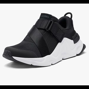 Brand new SOREL Kinetic Strap Sneakers